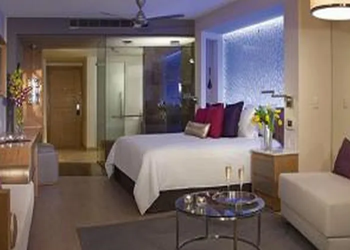 Breathless Riviera Cancun & (adults Only) Resort Puerto Morelos